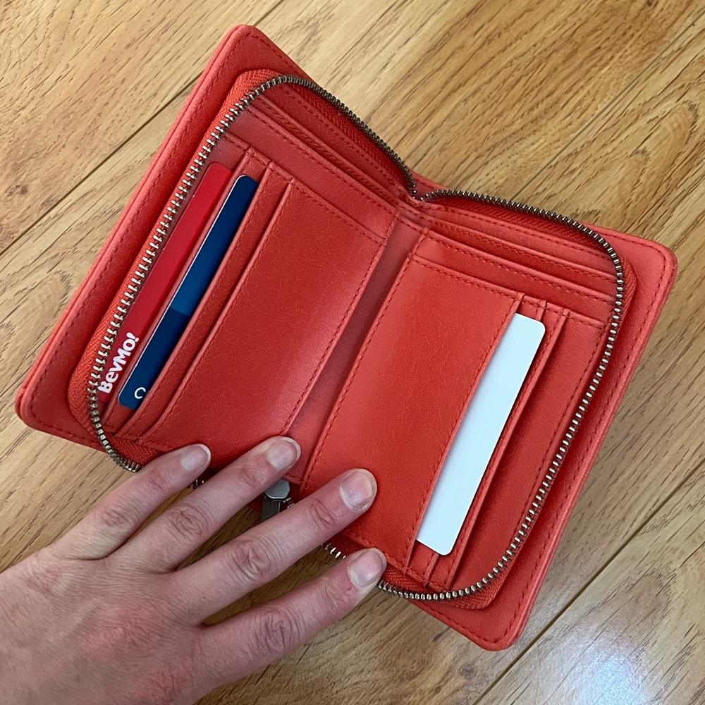 Matt & Nat Vegan Wallet With Removable Insert - image 4